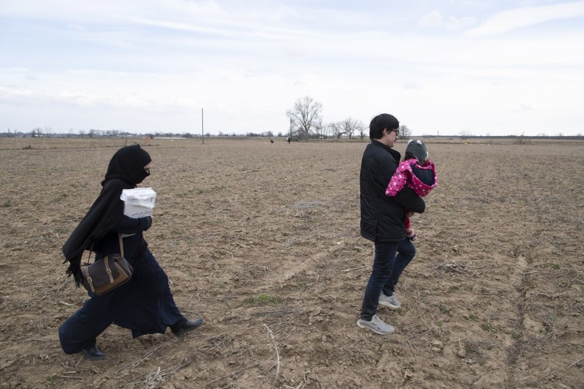 Гърция засили контрола по границата си с Турция заради мигрантите