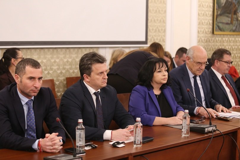 КЕВР: Нужни са законови промени, за да се компенсират потребителите след новата цена на газа