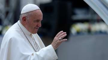 папата провежда онлайн аудиенция заради коронавируса