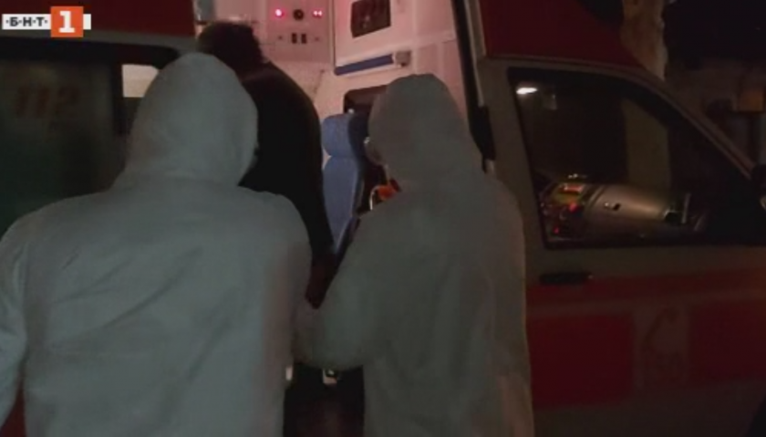 Взимат проби на три деца от Казанлък, имали контакт с хора от Италия