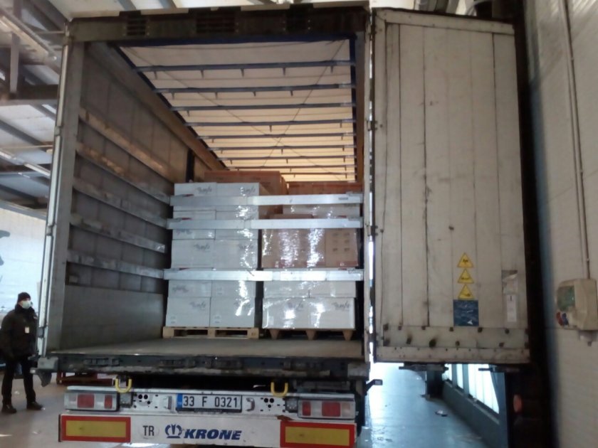 Бойко Пенков: От Турция ще получим 50 000 маски, 100 000 костюма и очила за предпазване