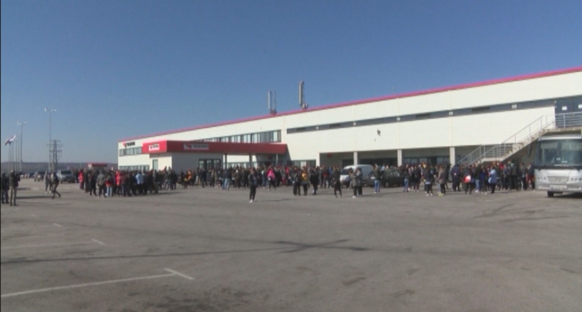Хасковски работници излязоха на протест, защото не ги пускат в отпуск