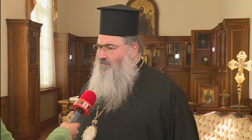 Светият синод не отменя богослуженията за Великден