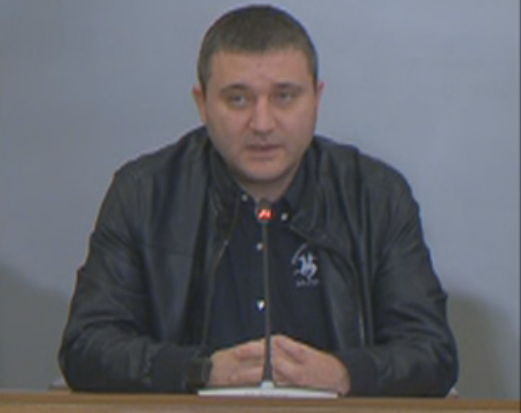 министър горанов фирмите съкращават служители държавата поеме заплащането първия месец