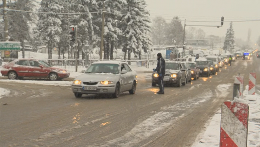 Опашки на входа за София от Драгичево