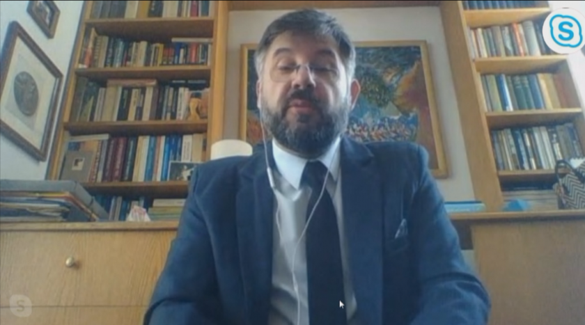 Проф. Орлин Тодоров: В началото на епидемия страховете са неясни и обърнати към личността