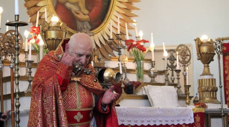 арменската църква предава богослуженията цветница онлайн