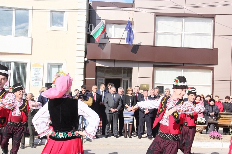 българия подпомага общностите граница