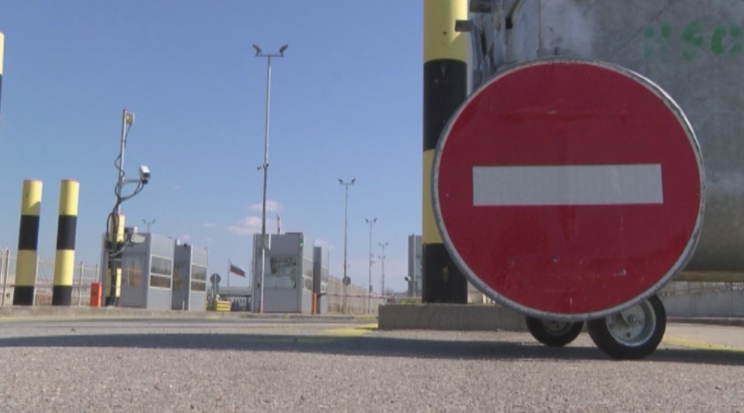 Забранено е влизането на лица и превозни средства от Турция