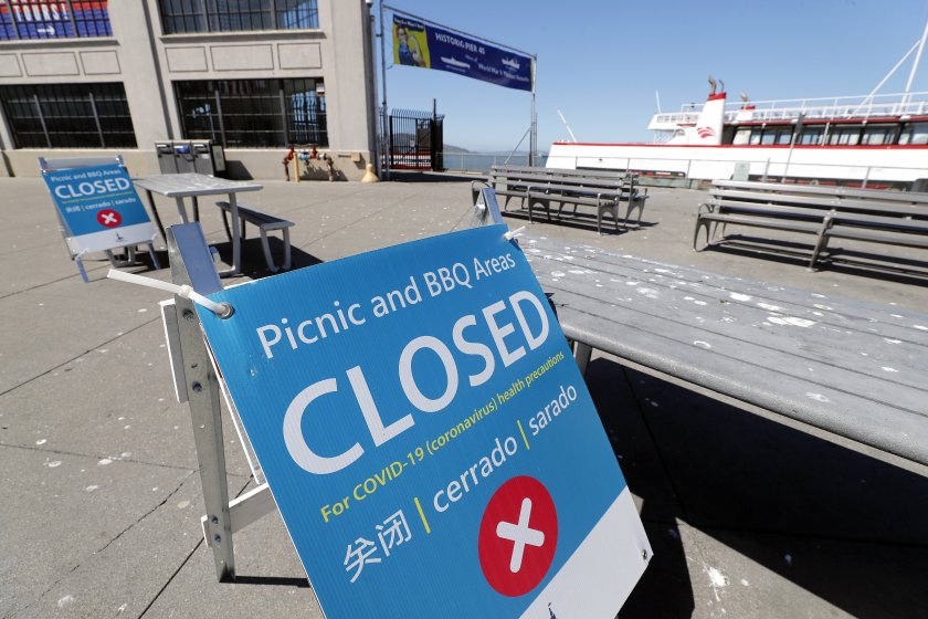 САЩ отчитат рекордно свиване на икономиката заради COVID-19