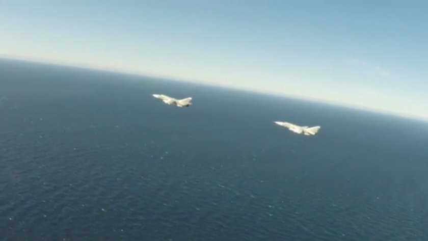 В ход е издирвателна операция за изчезналия във водите на Гърция хеликоптер на НАТО