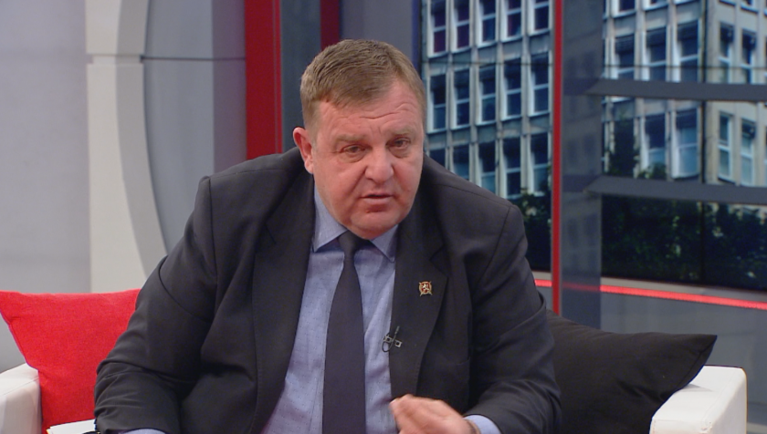 Вицепремиерът Каракачанов подкрепи облекчаването на забраната за посещение на паркове и градини