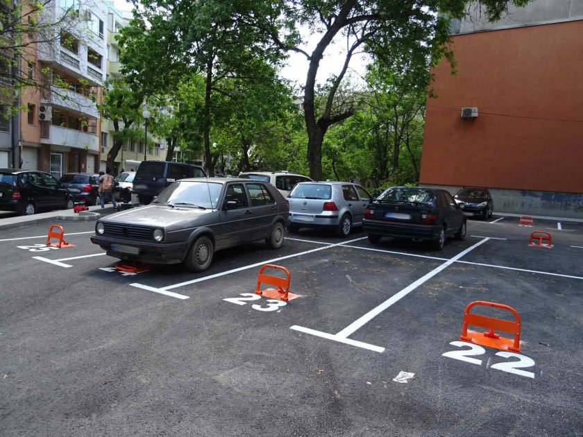 нов тротоар паркинг пловдивския район северен
