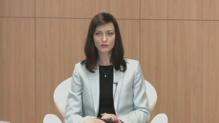 Мария Габриел вярва, че ваксина срещу коронавируса ще има до края на годината