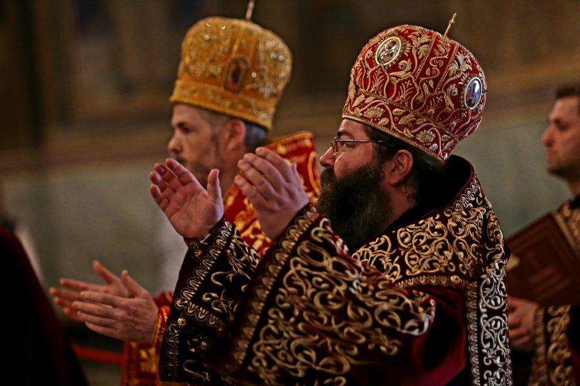 българия празнува години края изолацията православния свят