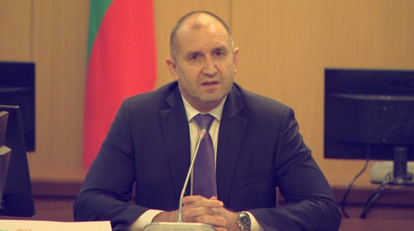 Президентът разкритикува мерките за справяне с кризата