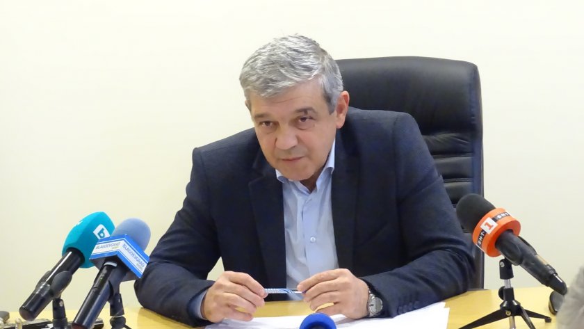 Румен Томов засега остава кмет на Благоевград