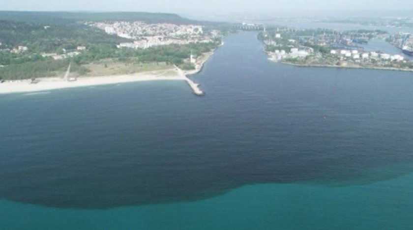 Между 6 и 8 кубични метра битово-фекални води на ден замърсяват Варненското езеро