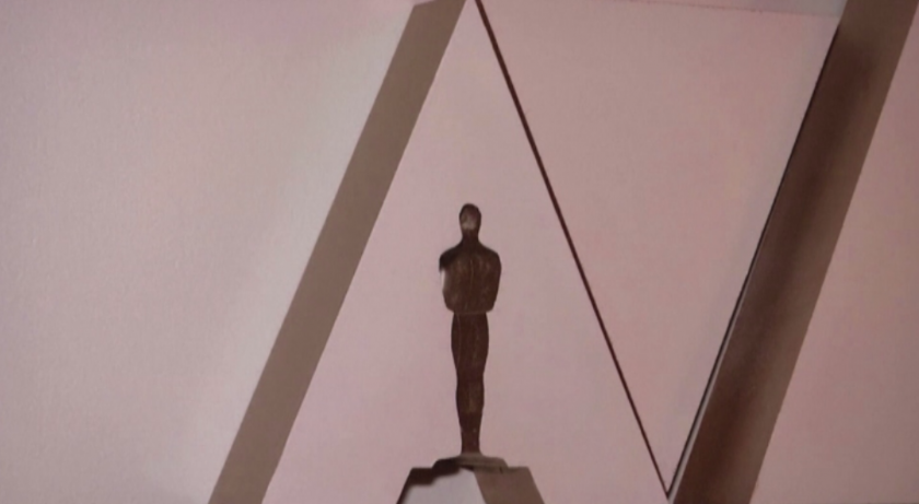 Отлагат Оскарите?