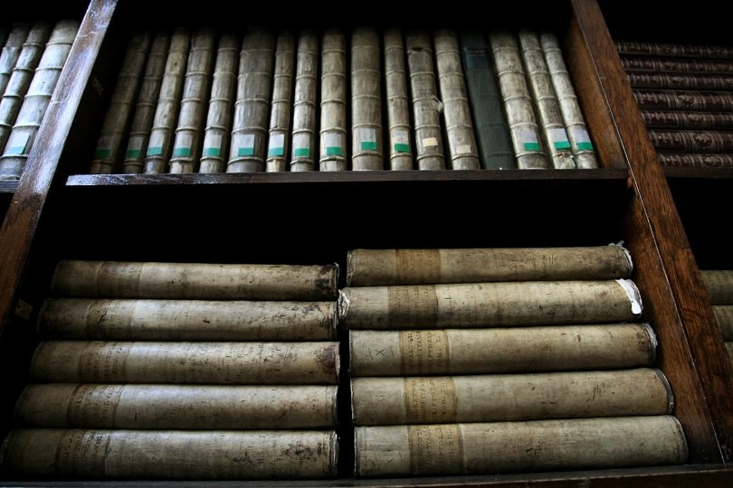 Книги под карантина в библиотеката в Пловдив
