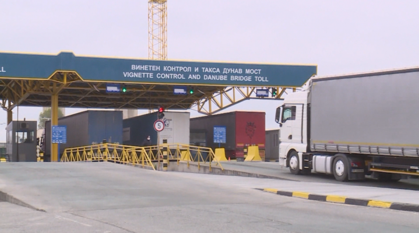 Отпада карантината за българските шофьори на тирове, влизащи у нас