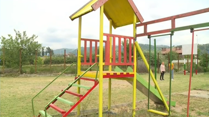 футболист симитли обнови съоръженията детска площадка квартал ораново