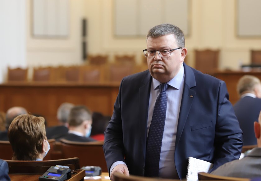Цацаров отчете дейността на антикорупционната комисия