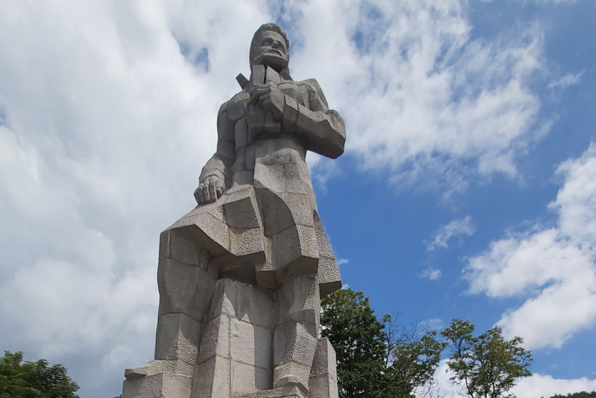 България се преклони пред подвига на Ботев и загиналите за свободата