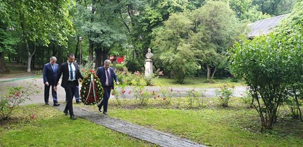 дипломатите посолството българия букурещ почетоха подвига ботев