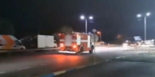 четири екипа огнеборци борят пожара зеленчуковата борса кърналово