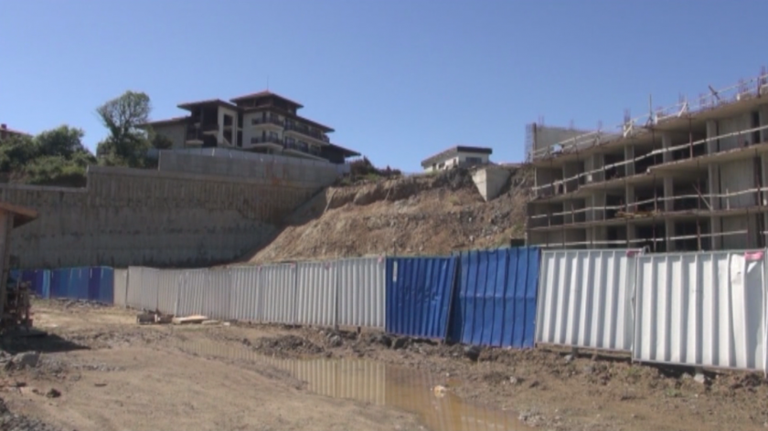 Екоактивисти протестираха срещу твърденията, че строежът на Алепу е подпора