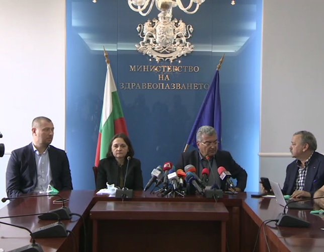 МЗ призна за грешки в системата, но няма починали от COVID-19 за денонощието