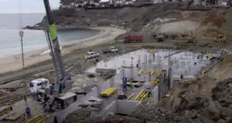 Протест срещу строежа край плажа в Алепу