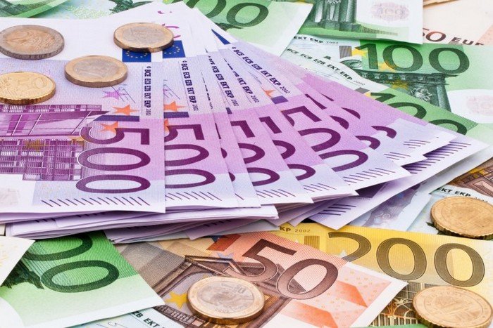 Решено: Бедните в Испания с гарантиран доход – 462 евро на месец