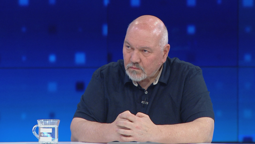 Александър Маринов: Оповестяването на кореспонденция от прокуратурата е нарушение на Конституцията