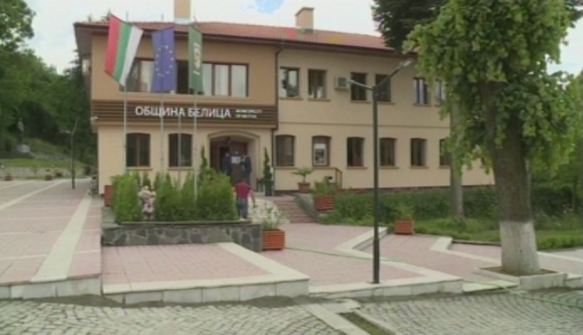 Чакат се резултатите от PCR тест на работниците от Белица, върнали се от кланицата в Германия