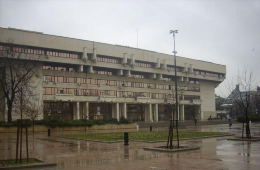 Кметът на Русе и заместниците му с COVID-19. Кой ще управлява Общината?