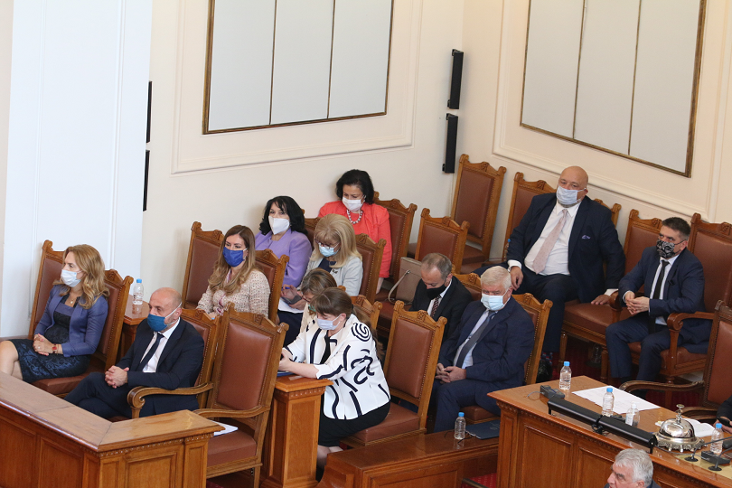 Депутатите ще гласуват вота на недоверие