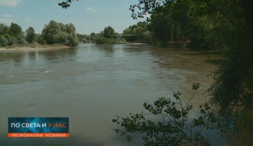 Доц. Ангел Кунчев в Хасково: Случката с кравите няма никакво отражение върху питейната вода