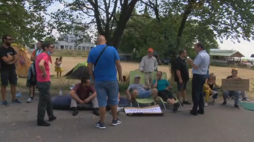 Остава блокадата край Стара Загора, кметът на града разговаря с протестиращите