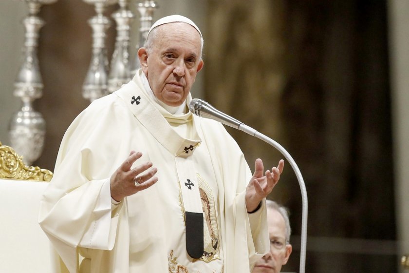 папа франциск дарява 250 000 евро подкрепа пострадалите бейрут