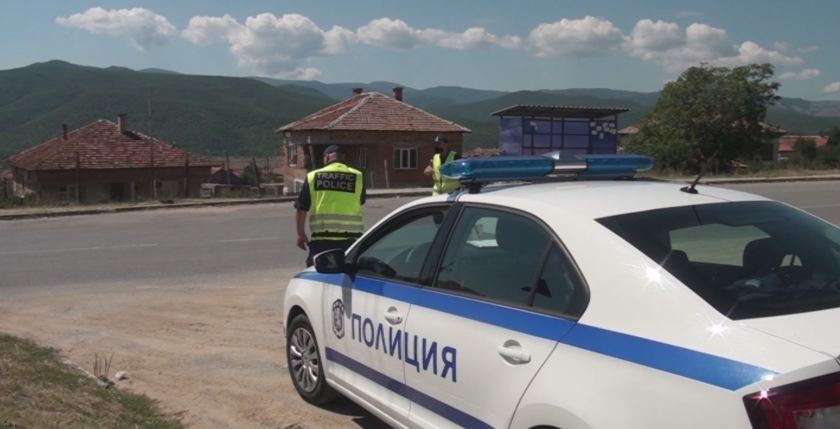 Седем арестувани след спецакция в карловски села