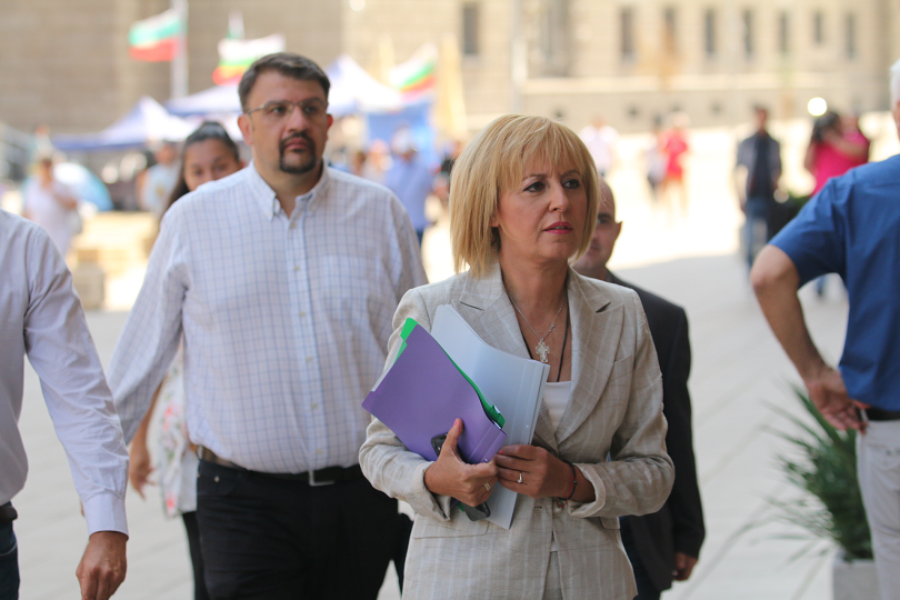 Мая Манолова поиска президентът да предложи референдум за промените в Конституцията