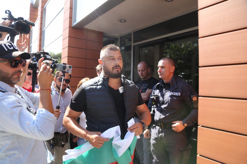 Николай Бареков окупира централата на "Да, България!", поиска да се срещне с Христо Иванов
