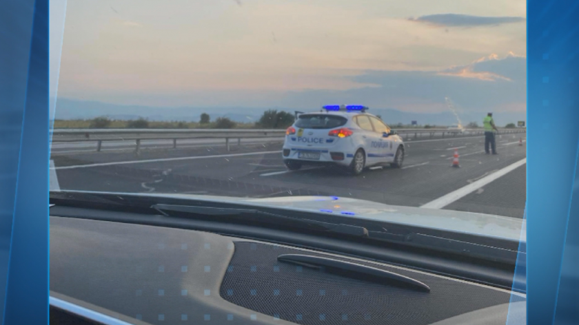 Три автомобила се сблъскаха на АМ "Тракия", няма пострадали