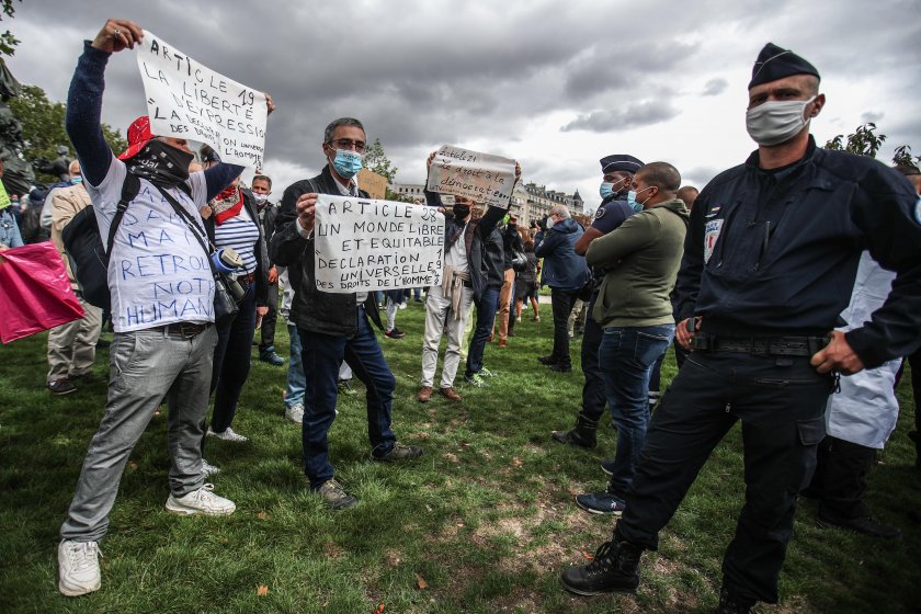 франция протест носенето предпазни маски
