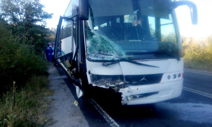 български автобус катастрофира сърбия