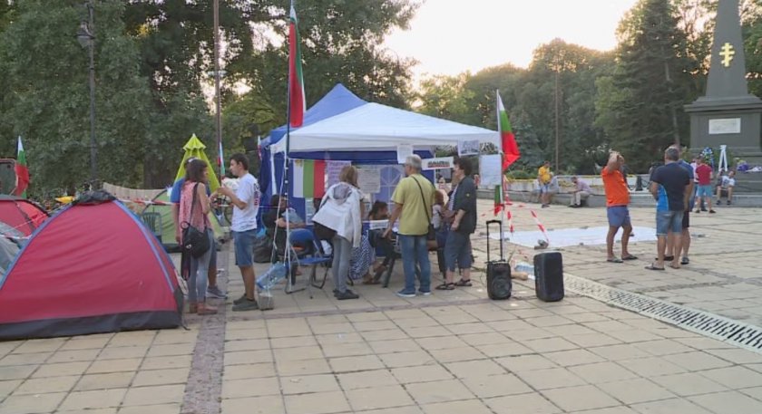 Протести във Варна и Русе