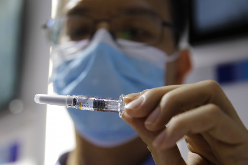 китай предвижда масови ваксинации covid