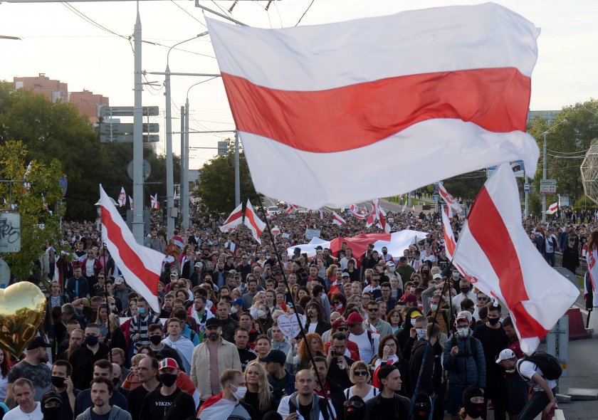 Стотици задържани на протестите в Минск